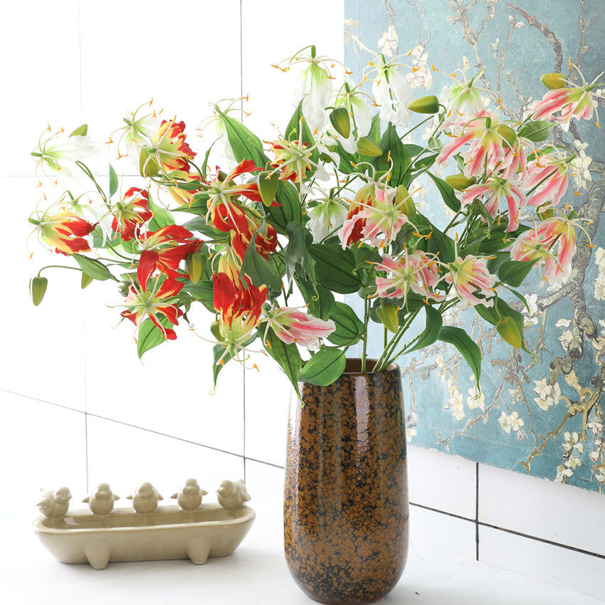 Artificial 3-headed flame lily