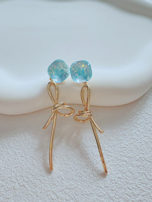 Elegant Aqua Crystal Bow-Knot Jewelry Set (Necklace & Earrings)