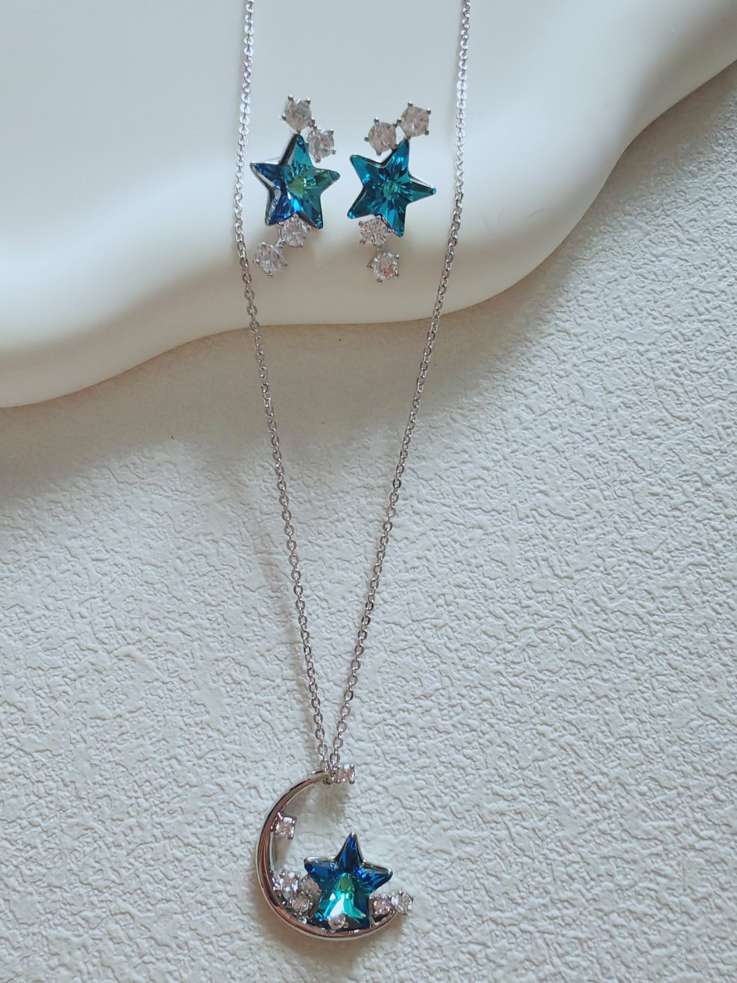 Moon and Star jewelery set (neckles and earrings)