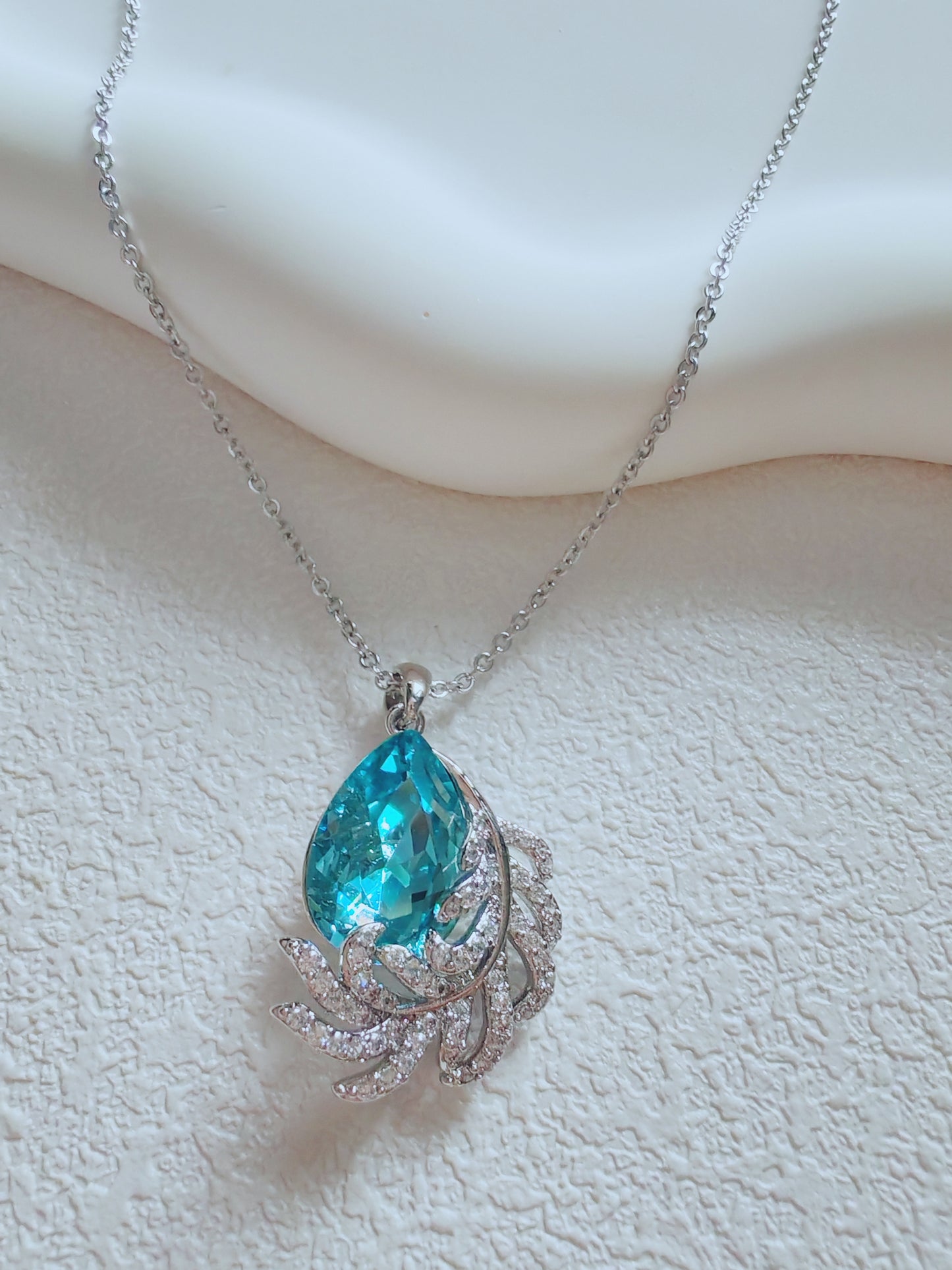 Teardrop Blue Crystal Leaf Pendant Necklace