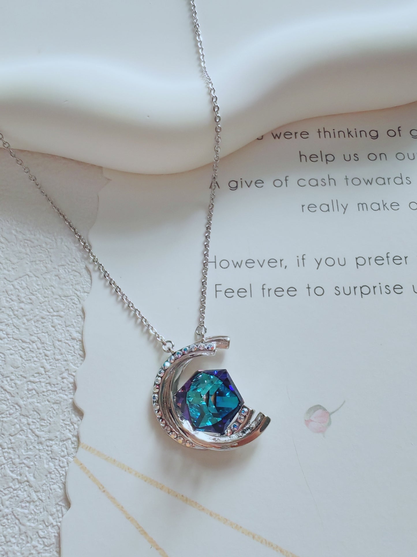 Elegant Crescent Moon Pendant Necklace