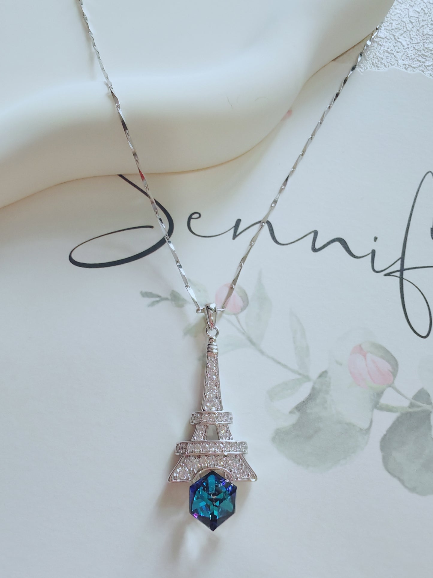 Silver 925 Eiffel Tower Pendant Necklace.