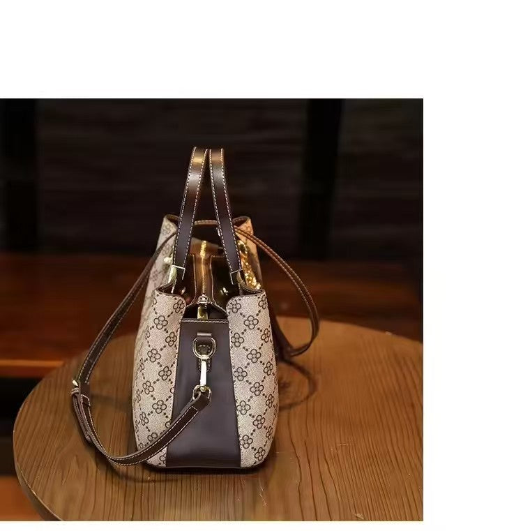 Super fire tote shoulder bag for women, large capacity, high-end decoration, designer