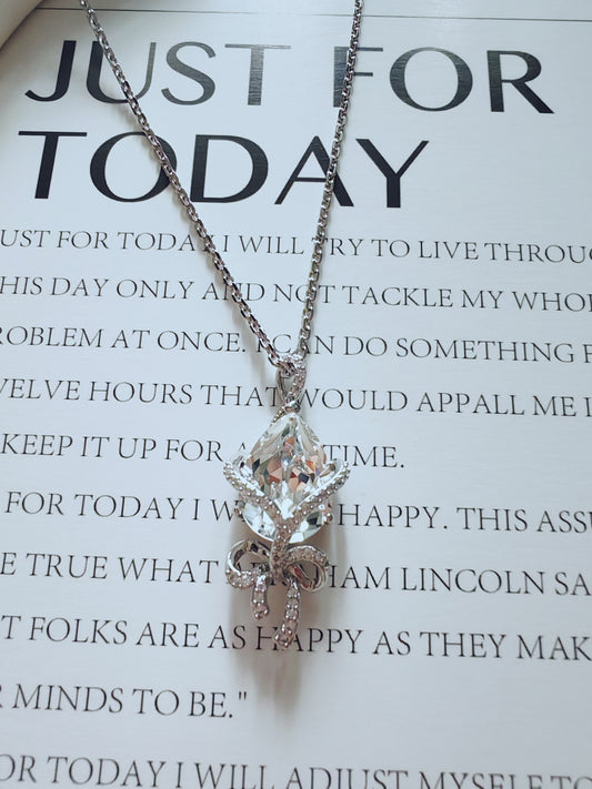 Crystal Leaf Elegance Pendant Necklace