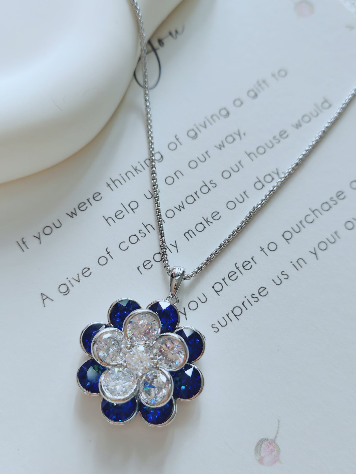 Immitation Sapphire And Diamond Flower neckless