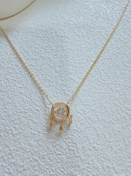 Elegant Gold Dreamcatcher Pendant Necklace – Dainty Crystal Charm Jewelry for Women