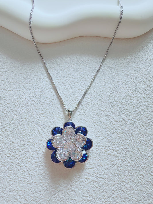 Immitation Sapphire And Diamond Flower neckless