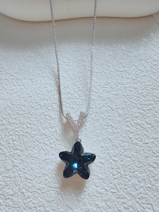 star pendant necklace